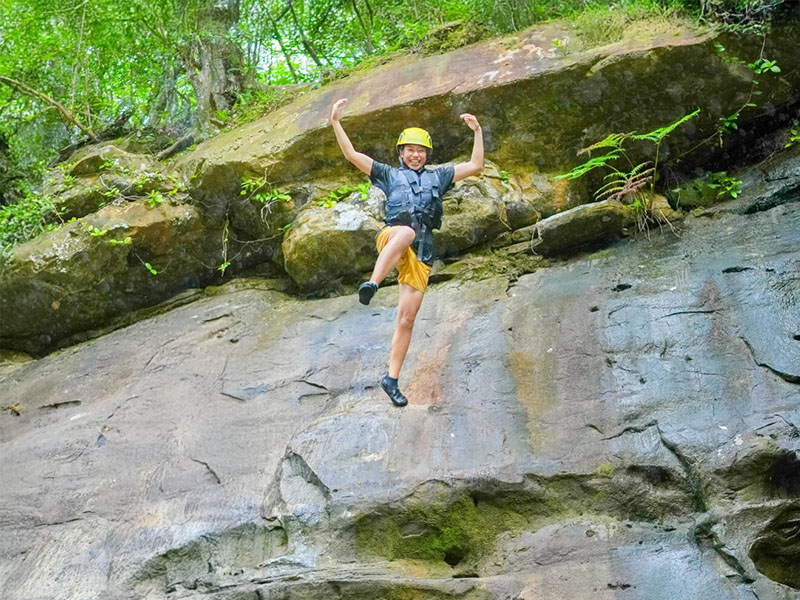 Natural athletics! Canyoning through the canyon!