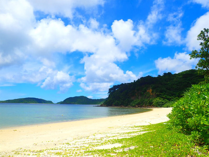 Shirahama Port: A healing moment in the calm port of Iriomote Island