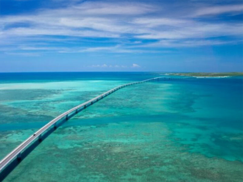 Crossing the Longest Bridge in Japan! Fascinating Scenery of Irabu Island