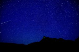 流れ星を見られる西表島の夜空