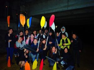 石垣島のナイトカヤックに団体で参加