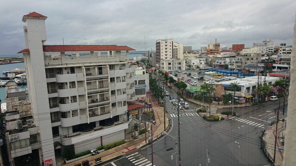 上空から７３０交差点を空撮