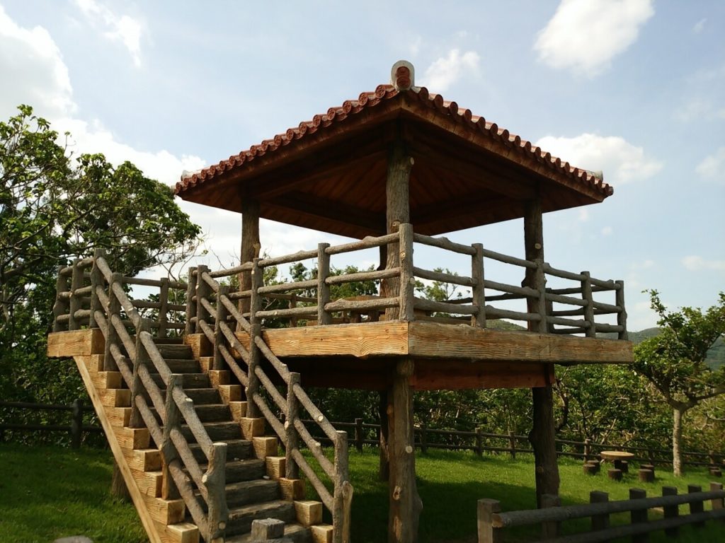 石垣島のバンナ公園の高台