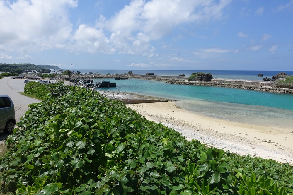 保良漁港の浜のビーチ