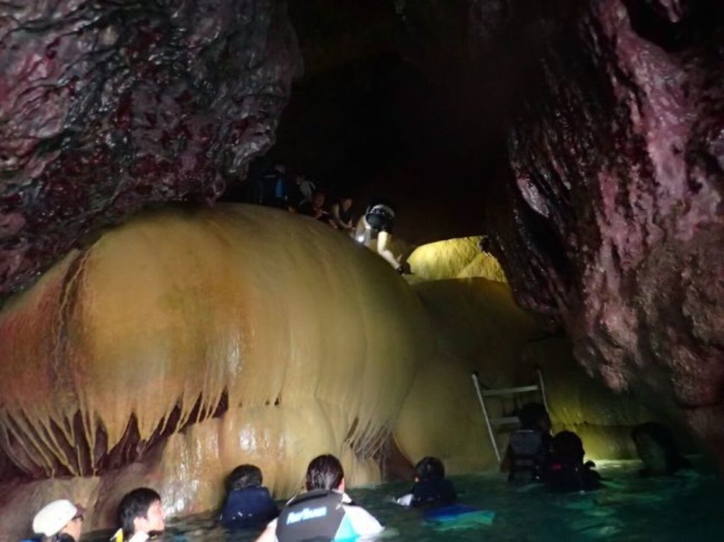 宮古島のパンプキンホール