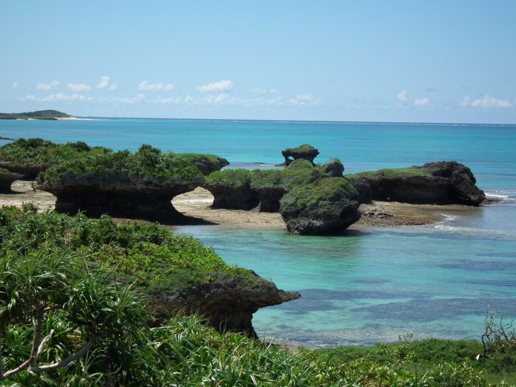 新城島のクイヌパナから見る手つかずの大自然