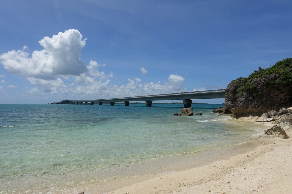 お浜から眺める池間大橋