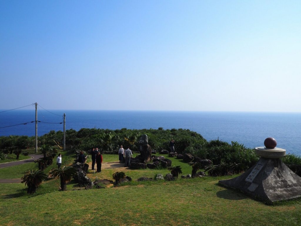 与那国島の日本最西端の碑からの景色