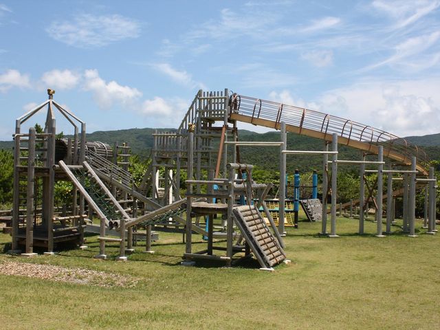 沖縄で人気のトレッキングフィールド3選 比地大滝キャンプ場
