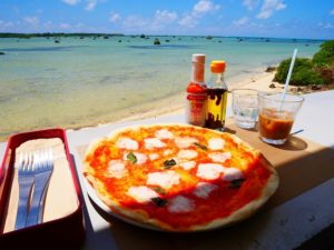 宮古島のBOTTAで食べるランチ