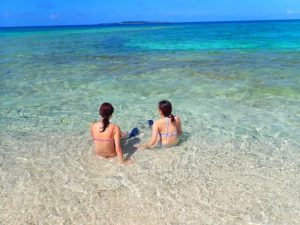 女子旅で人気の観光スポットのバラス島へ上陸