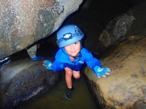 お子様でも楽しめる西表島の洞窟探検