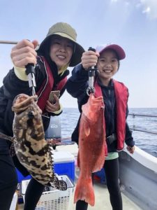 親子での参加も楽しい、西表島の釣りツアー