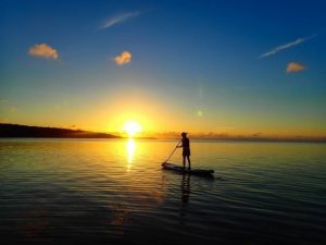 七変化する夕日を見ながらのＳＵＰ体験