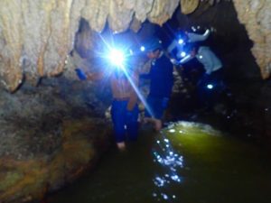 西表島宿泊者におすすめの鍾乳洞探検