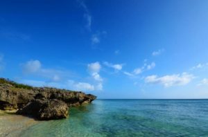 黒島の仲本海岸