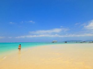 小浜島の絶景ビーチを散策