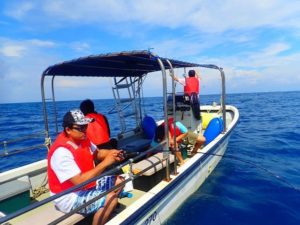 西表島の釣りツアー参加者たち