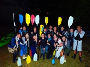 石垣島の夜のマングローブを団体旅行で体験