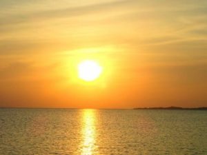 石垣島サンセットクルーズで見られる日没