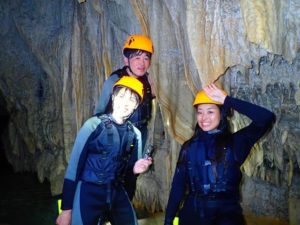 宮古島のパンプキン鍾乳洞を探検