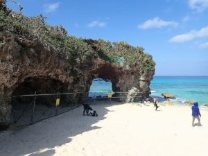 宮古島の人気のサンセットスポットである砂山ビーチ