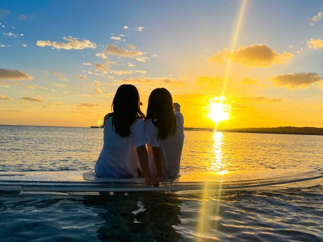沖縄本島の夕日を独り占め！サンセットフォトツアーで最高の思い出を