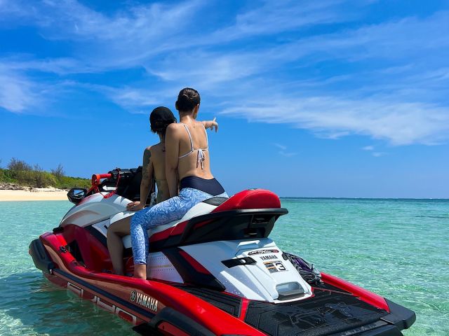 ジェットスキーで海を駆け抜けろ！
